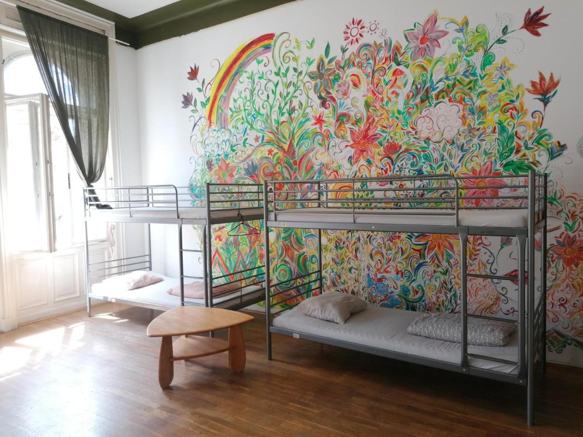 Black Dog Hostel Budapest Eksteriør billede