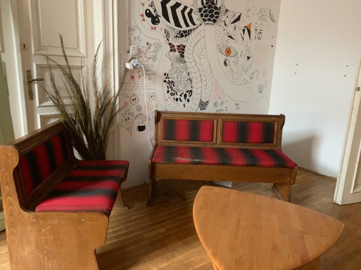 Black Dog Hostel Budapest Eksteriør billede